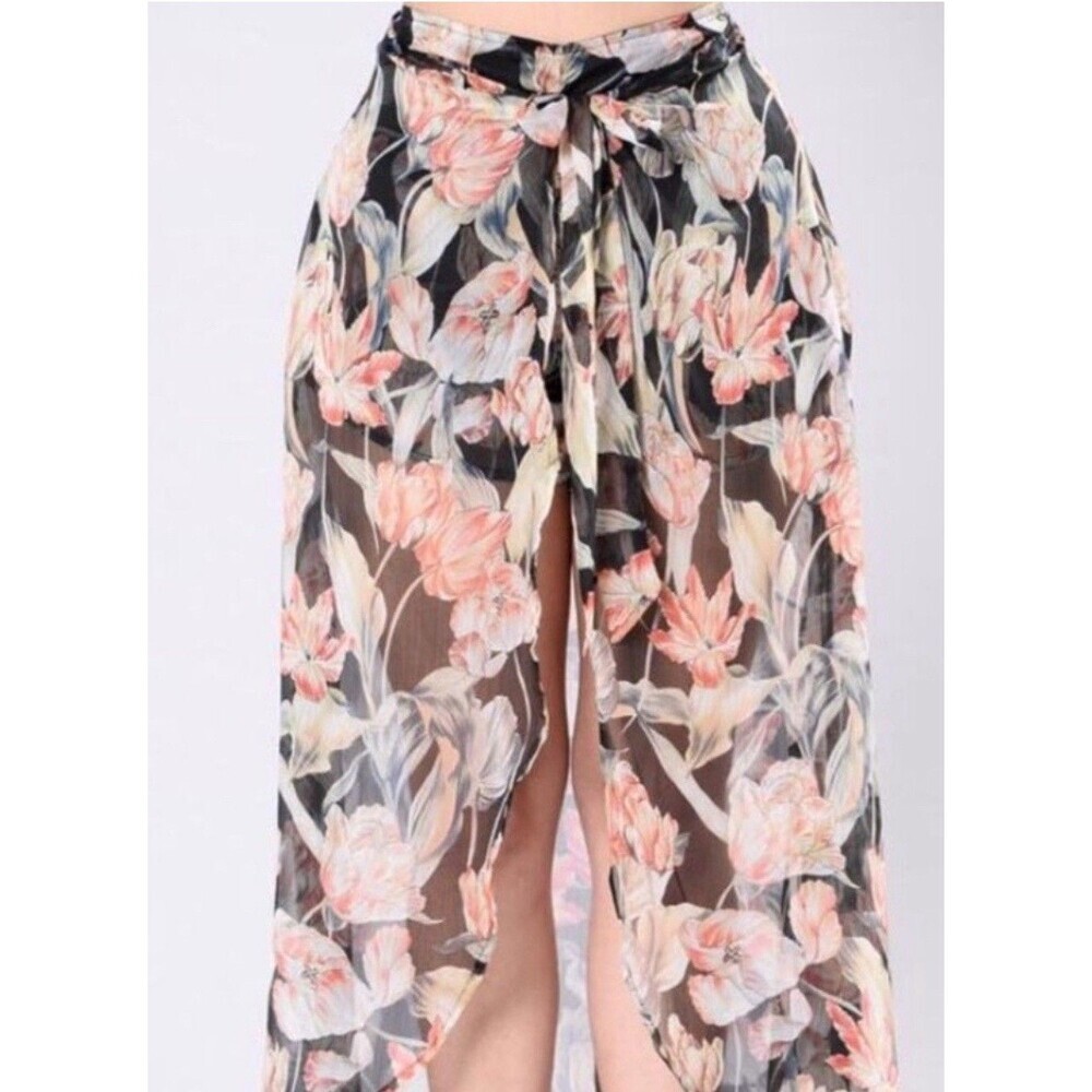 Fashion Nova‎ Floral Shorts With Maxi Skirt Medium Lined Trendy Beach party